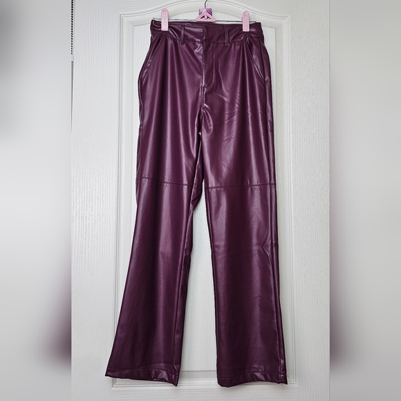 Keep It Trendy Burgundy Vegan Leather Straight Leg Pants Womens XS NWOT - Picture 8 of 11